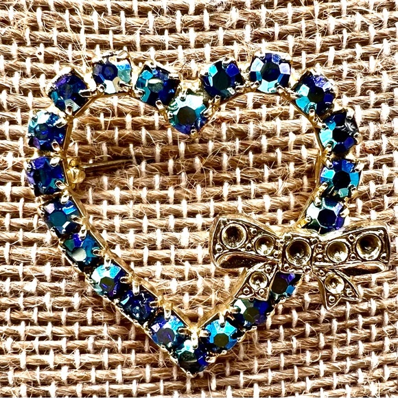 Vintage Blue Rhinestone Heart with Bow Brooch - Picture 1 of 2